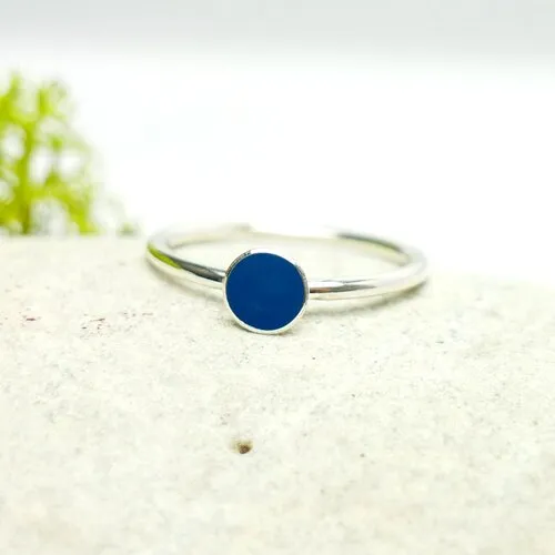 Bague en argent 925/1000 bleu pervenche minimaliste et empilable collection niji