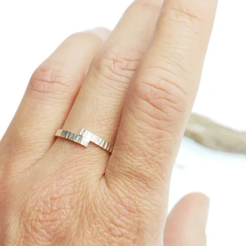 Bague striée en argent 925 minimaliste et légère