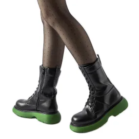 Bottes isolées noires avec semelle Beata verte le noir