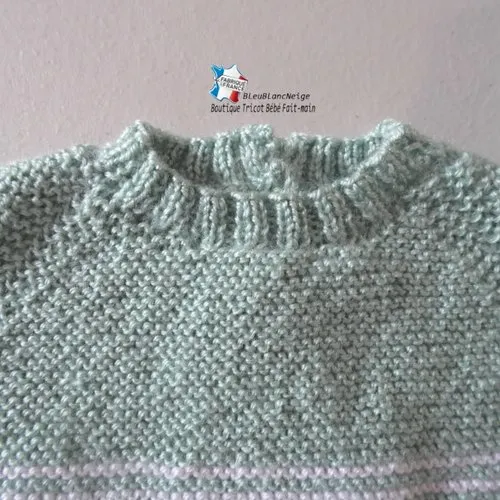 Brassière 3 mois 2 couleurs calinou blanc-lait et vert, brassière manches raglan mixte layette tricot bébé sur commande