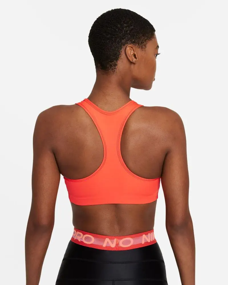 Brassière Nike Swoosh pour femme