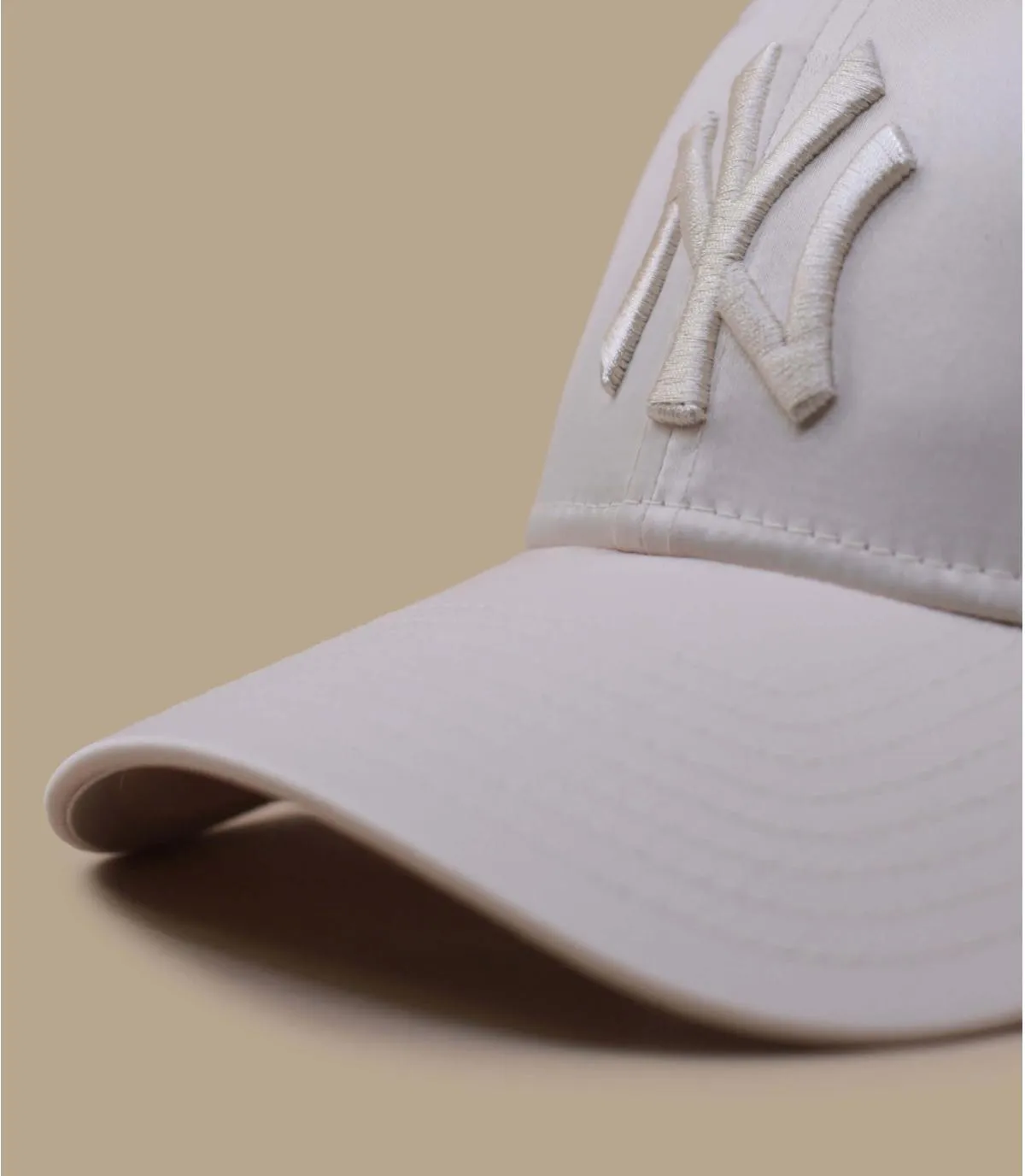 Casquette baseball femme beige - Casquette Wmn Satin 9Forty NY stone New Era : Headict