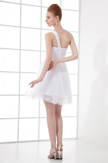 Mini robe de soirée blanche asymétrique en tulle