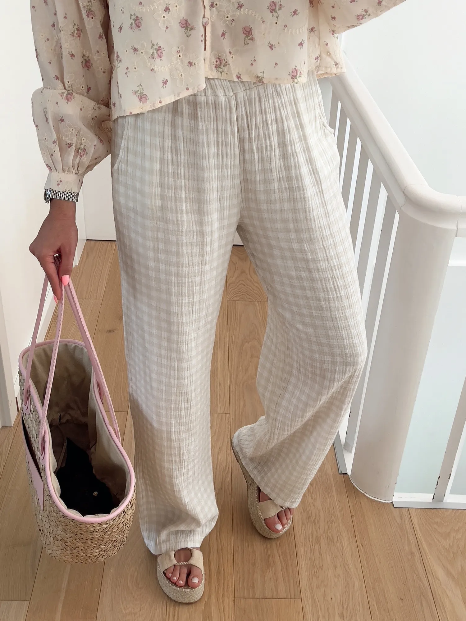 Pantalon MIRNA En gaze de coton vichy beige 