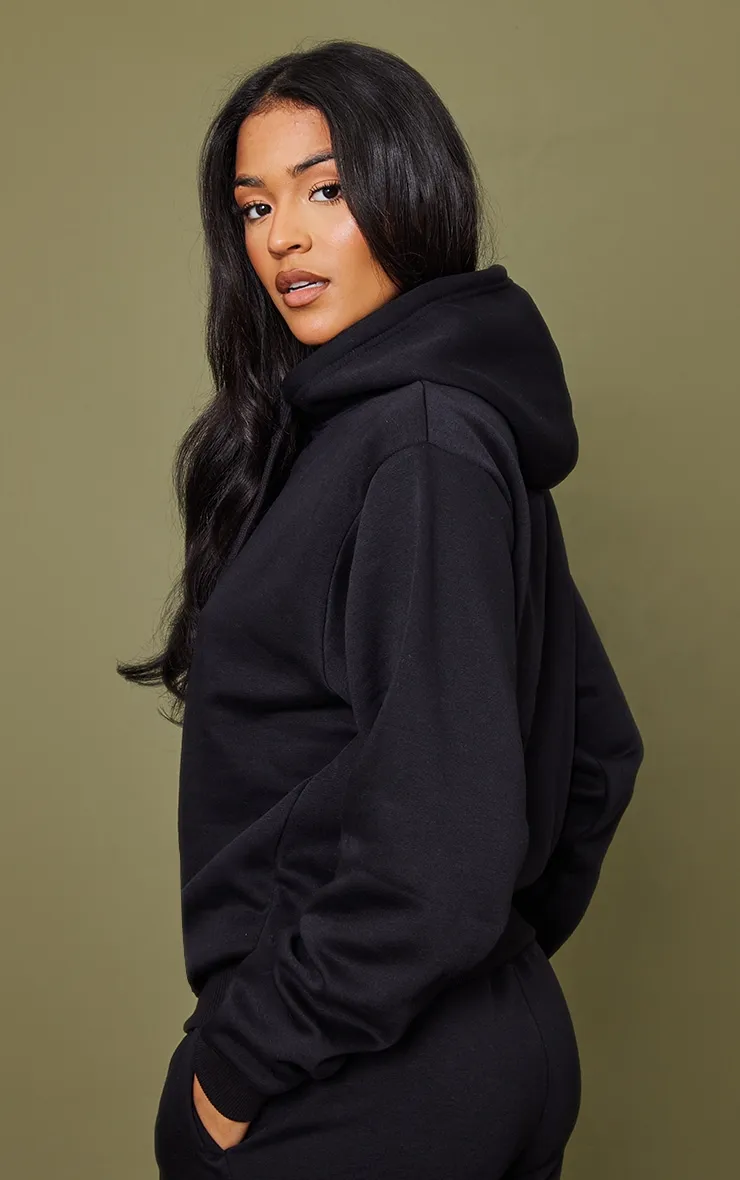 PRETTYLITTLETHING Tall Hoodie oversize noir détail bage à détail logo